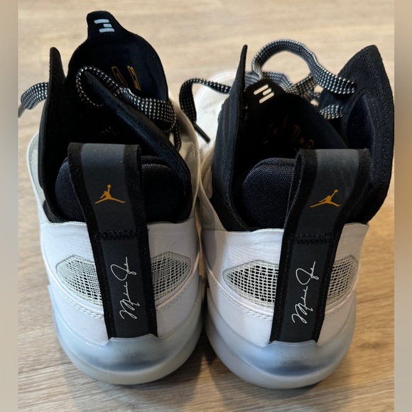 Air Jordan 37 Oreos - Picture 5 of 8